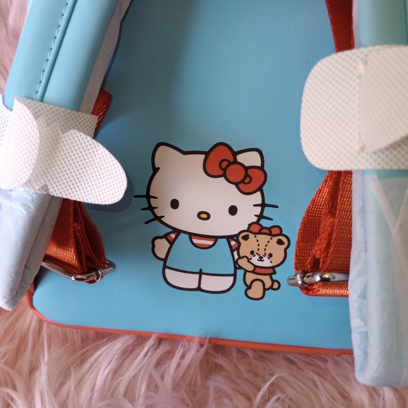 Hello Kitty & Tiny Chum Bear Sherpa Mini Backpack - Picture 4 of 6